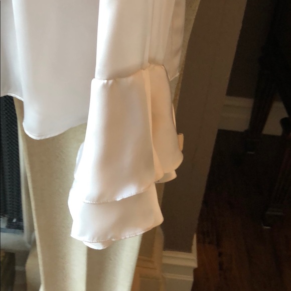 Blouse - Picture 2 of 3